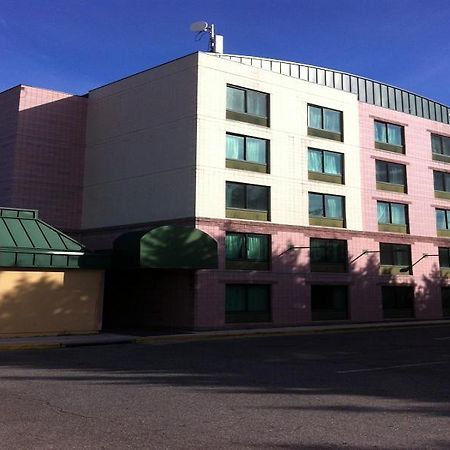 Northeast Garden Inn Laurel Exterior foto